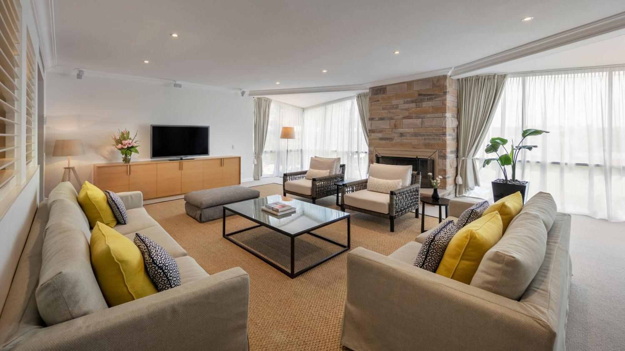 Intercontinental Sanctuary Cove By Ihg 5*